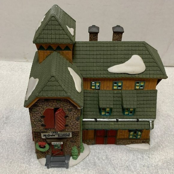 Dept 56 McGrebe Cutters & Sleighs New England Village Lighted Building - 1991 - Picture 9 of 12
